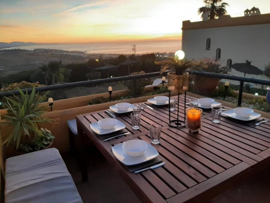 3 Bedroom Home With Amazing Views & Outdoor Spaces มานิลบา ภายนอก รูปภาพ