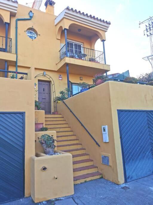 3 Bedroom Home With Amazing Views & Outdoor Spaces มานิลบา ภายนอก รูปภาพ