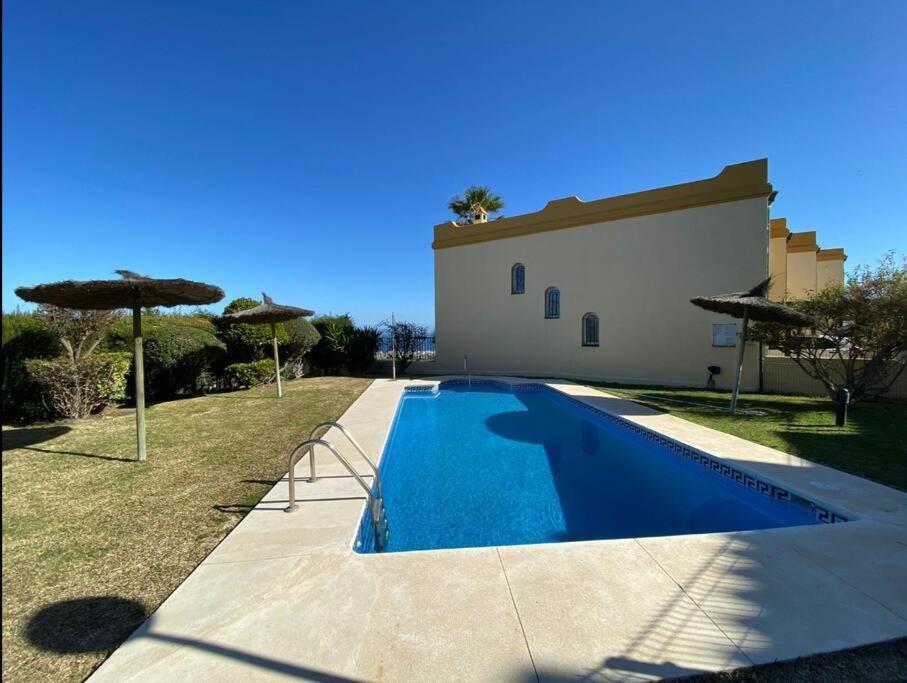 3 Bedroom Home With Amazing Views & Outdoor Spaces มานิลบา ภายนอก รูปภาพ