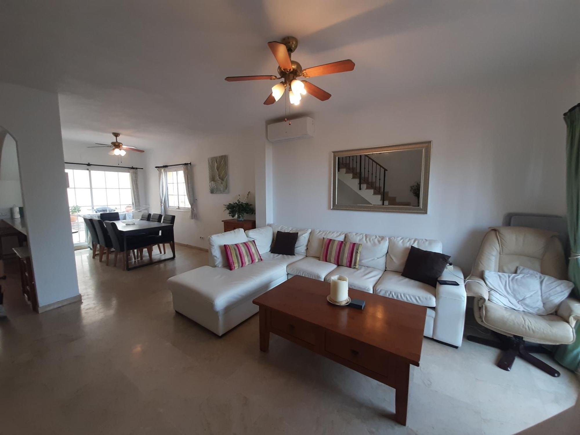 3 Bedroom Home With Amazing Views & Outdoor Spaces มานิลบา ภายนอก รูปภาพ